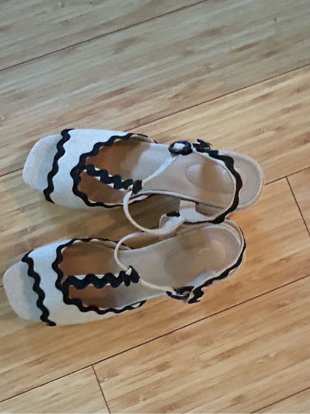 Cato Women’s Cream Block Heel Sandalsn with Black Trim - Picture 3 of 4